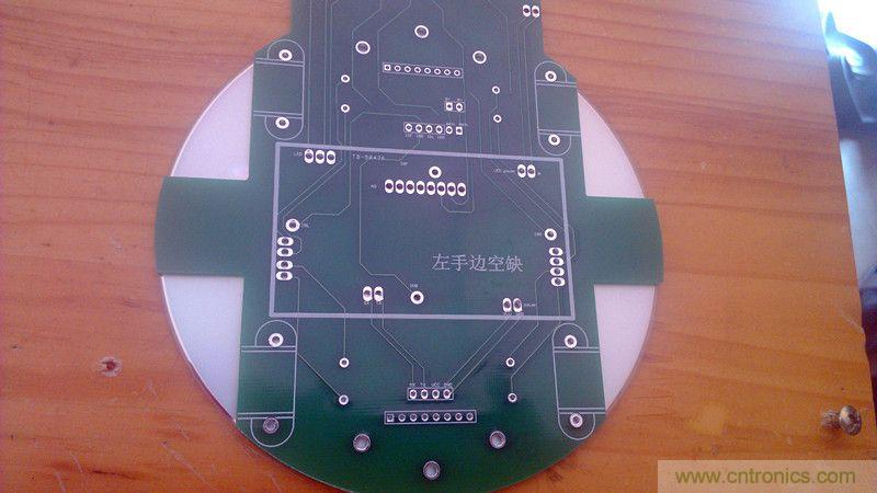 牛人力作！PCB版藍牙智能小車DIY