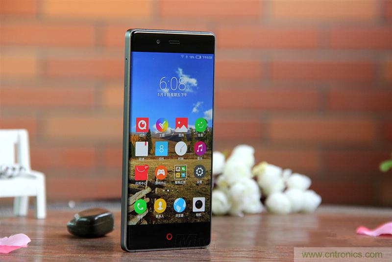 無(wú)邊框的 nubia Z9 ，一款既有驚喜，又有驚艷的智能手機(jī)