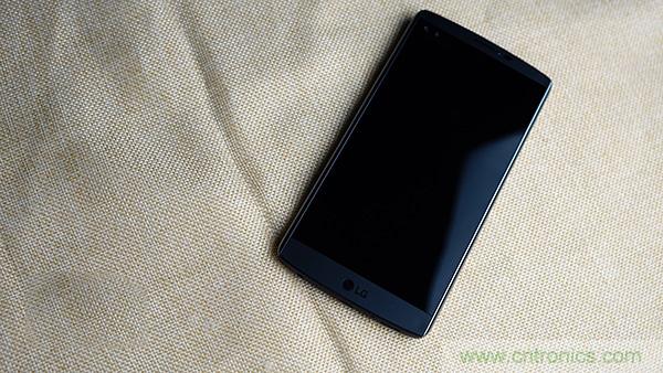 業(yè)界良心 LG V10 評(píng)測(cè):剛毅、冷峻，不失人性化