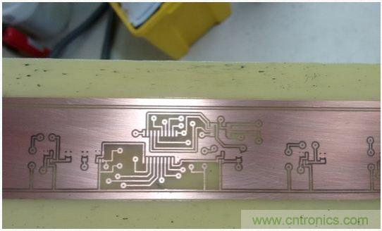 (多圖) 圖文并茂：在家制作高質(zhì)量雙面PCB板
