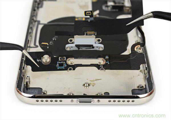 蘋(píng)果iPhone X iFixit拆解報(bào)告：雙層主板+雙單元電池