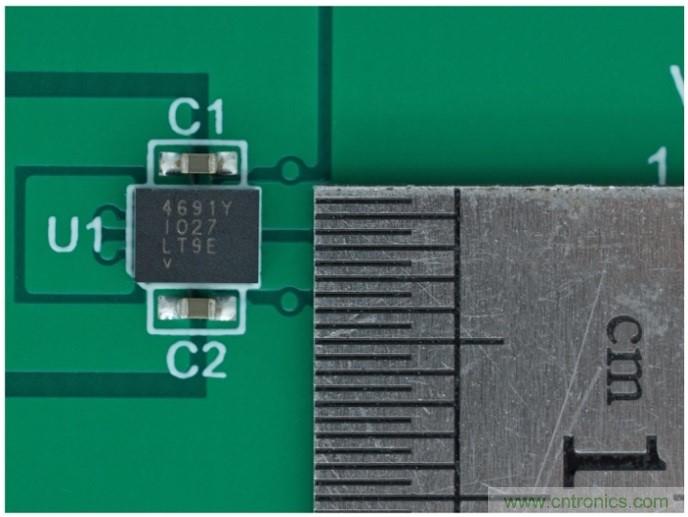 3.6V輸入、雙路輸出µModule降壓穩(wěn)壓器以3mm × 4mm小尺寸為每通道提供2A電流