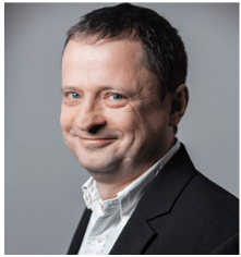 本屆峰會(huì)以 “你好，數(shù)字具身 (Hello, Digital Embodiment)” 為議題，直指下一代AI發(fā)展的核心——如何讓智能體更好地感知并與物理世界交互。屆時(shí)，Arm、西門子、SiPearl、Prophesee、芯原股份、思特威、英諾達(dá)等國(guó)內(nèi)外半導(dǎo)體巨頭的掌門人與高管將罕見(jiàn)同臺(tái)，從芯片設(shè)計(jì)、視覺(jué)傳感、EDA工具到系統(tǒng)架構(gòu)，共同勾勒千億增量市場(chǎng)的技術(shù)路線與商業(yè)藍(lán)圖。席位緊張，機(jī)遇不容錯(cuò)過(guò)。